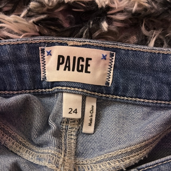 Paige jean short - Picture 3 of 3